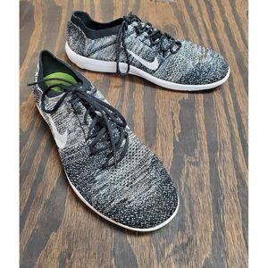Nike Free Focus‎ Flyknit 2 Running Shoes Women Size 12 Black White 880630-010
